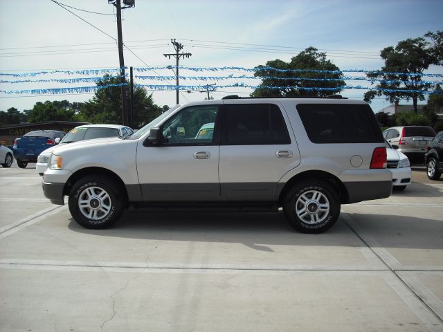 2003 Ford Expedition ESi