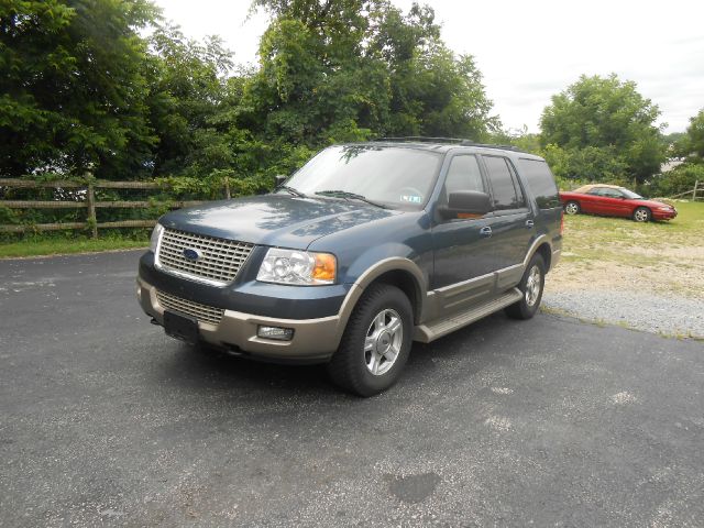 2003 Ford Expedition E320 - Extra Sharp