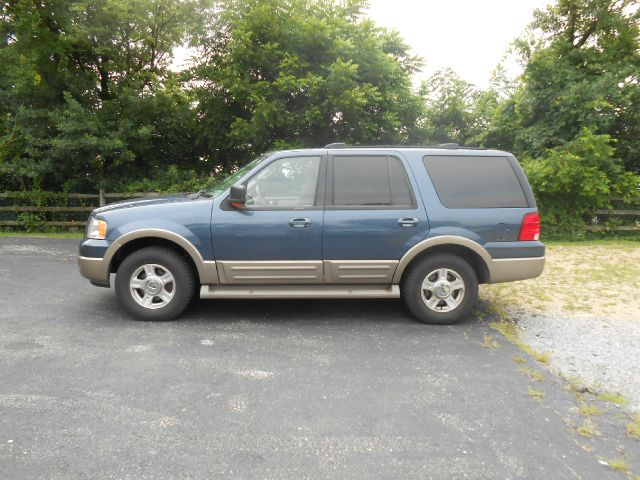 2003 Ford Expedition E320 - Extra Sharp