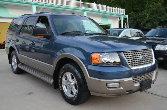 2003 Ford Expedition E320 - Extra Sharp
