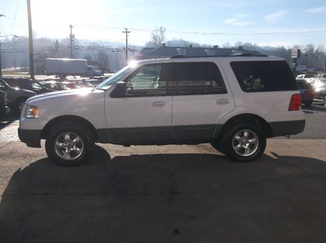 2003 Ford Expedition 2dr HB Auto (GS)