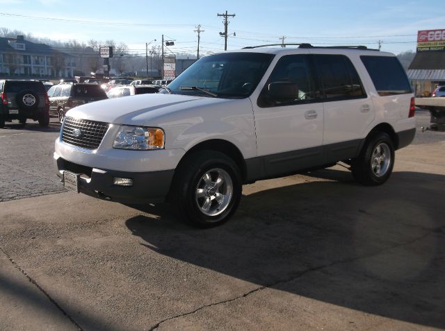 2003 Ford Expedition 2dr HB Auto (GS)