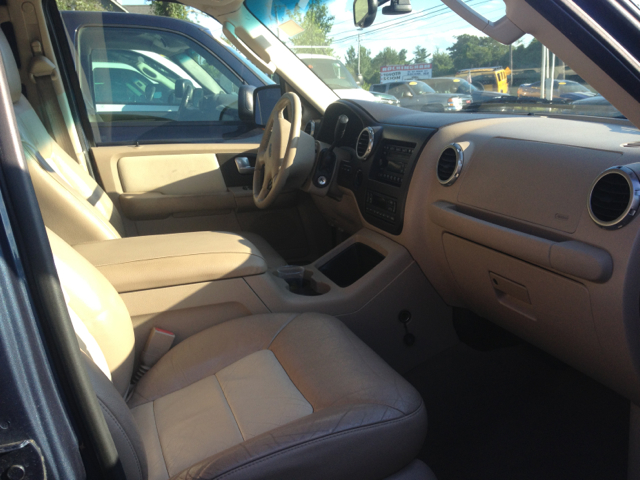 2003 Ford Expedition E320 - Extra Sharp