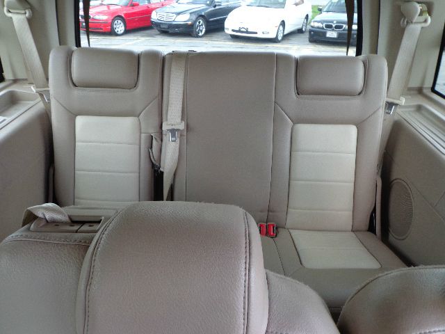 2003 Ford Expedition 2dr HB Man Spec