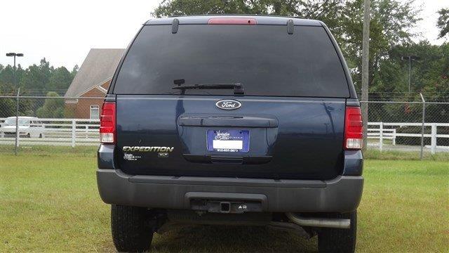 2003 Ford Expedition Unknown