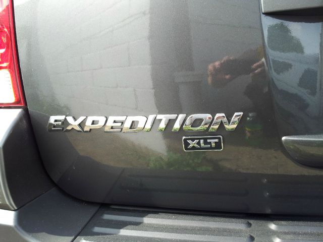 2003 Ford Expedition CREW CAB XL 4X4