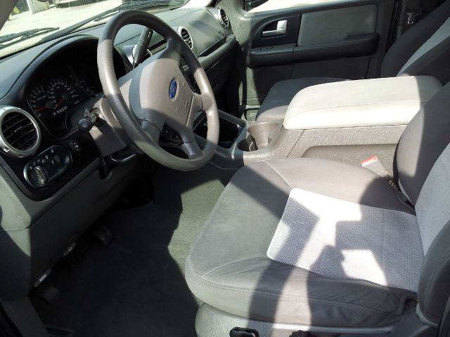 2003 Ford Expedition CREW CAB XL 4X4