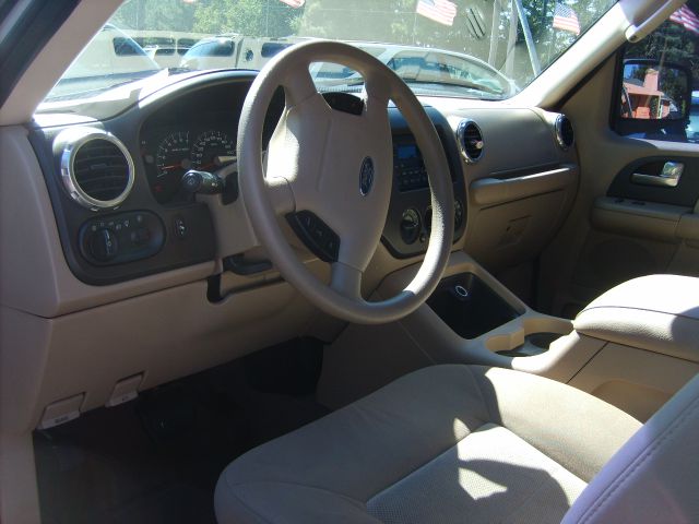 2003 Ford Expedition MOON BOSE Quads