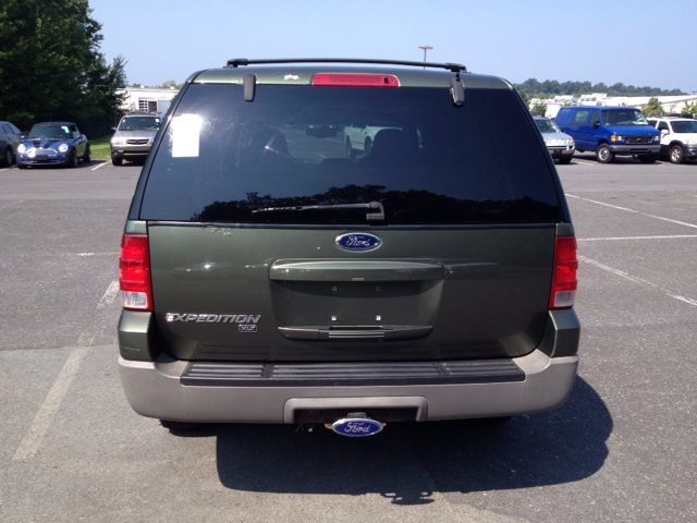 2003 Ford Expedition 2dr HB Auto (GS)