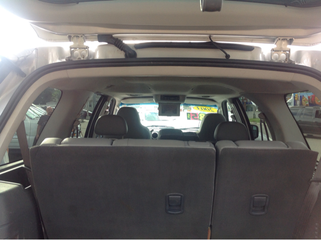 2003 Ford Expedition Unknown