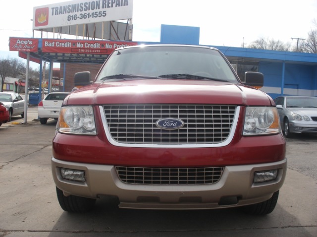 2004 Ford Expedition 2dr HB Man Spec