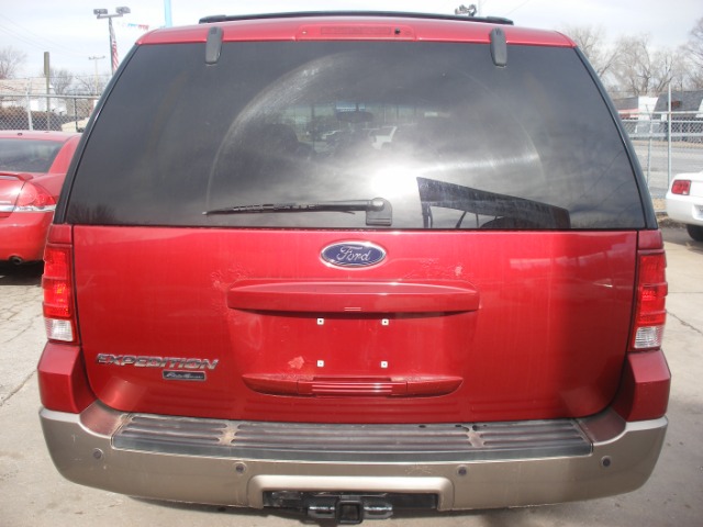 2004 Ford Expedition 2dr HB Man Spec