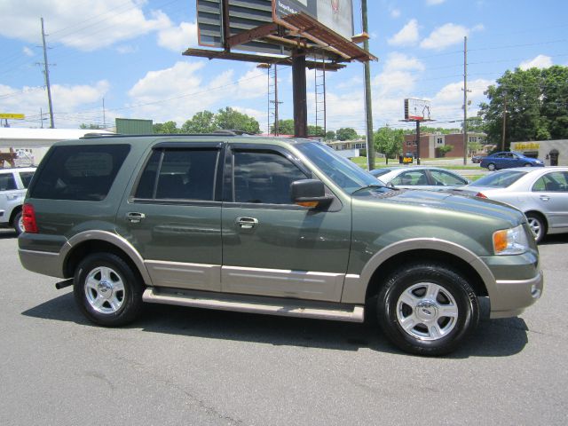 2004 Ford Expedition MOON BOSE Quads