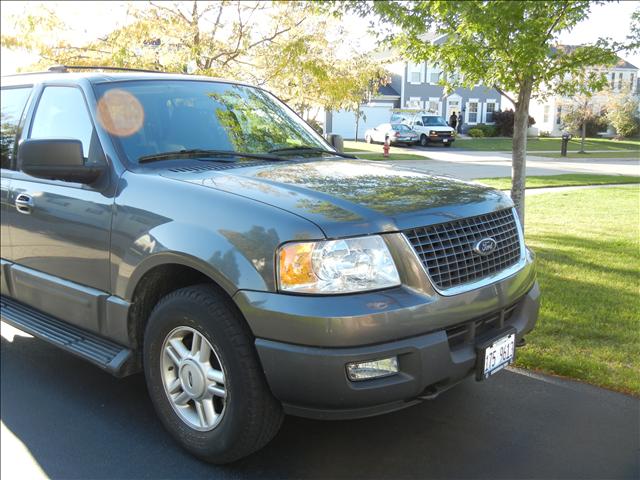 2004 Ford Expedition Unknown