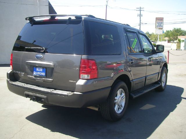 2004 Ford Expedition MOON BOSE Quads