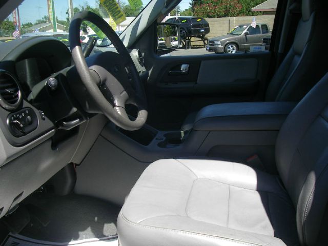 2004 Ford Expedition MOON BOSE Quads
