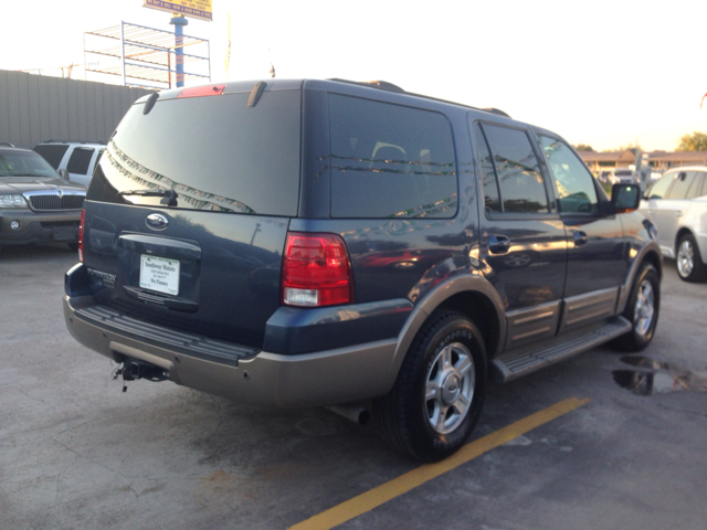 2004 Ford Expedition MOON BOSE Quads