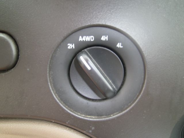 2004 Ford Expedition MOON BOSE Quads