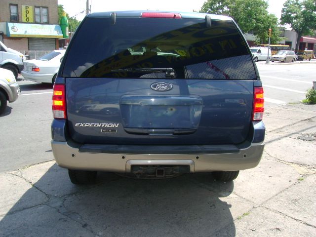 2004 Ford Expedition EX-L 4WD AT