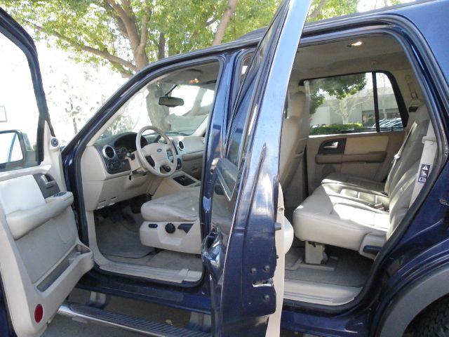2004 Ford Expedition 4X2 I4