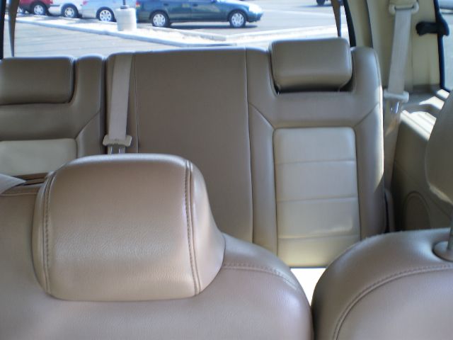 2004 Ford Expedition 2dr HB Man Spec