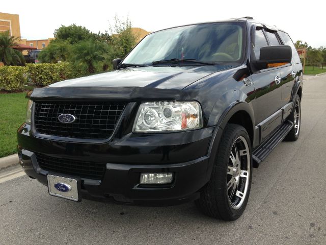2004 Ford Expedition 2dr HB Man Spec