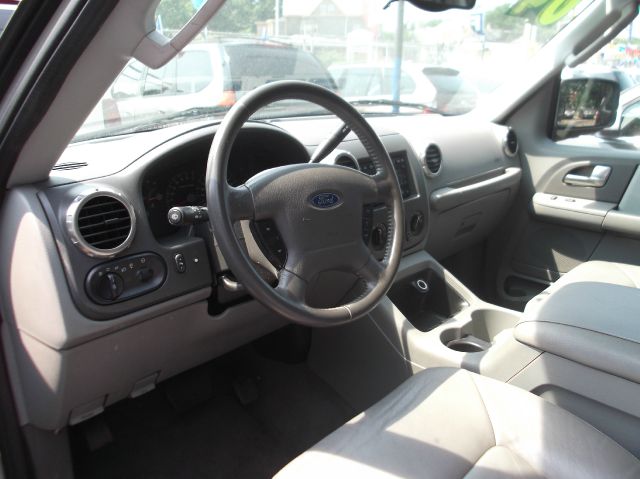 2004 Ford Expedition G37 Coupe 2D