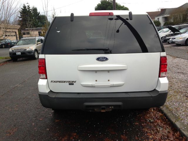 2004 Ford Expedition MOON BOSE Quads