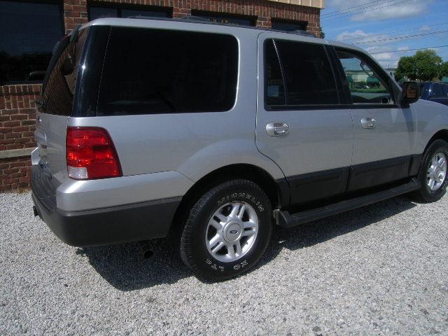 2004 Ford Expedition MOON BOSE Quads