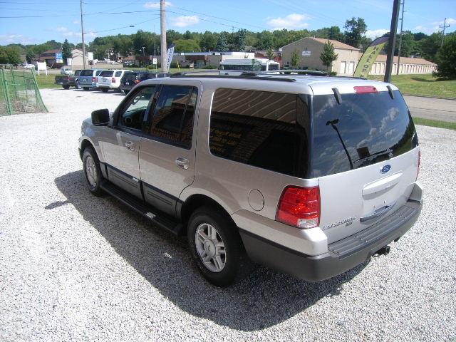 2004 Ford Expedition MOON BOSE Quads