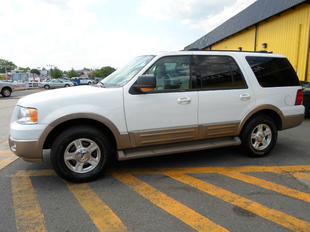 2004 Ford Expedition EX-L 4WD AT