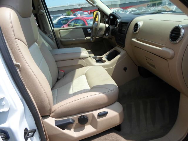 2004 Ford Expedition EX-L 4WD AT