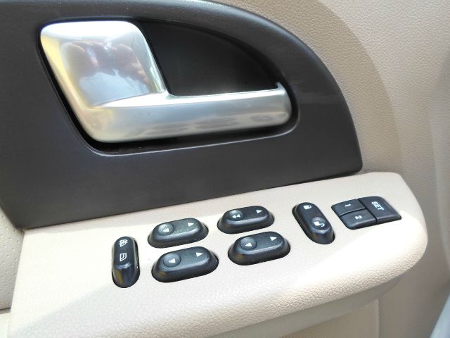 2004 Ford Expedition EX-L 4WD AT