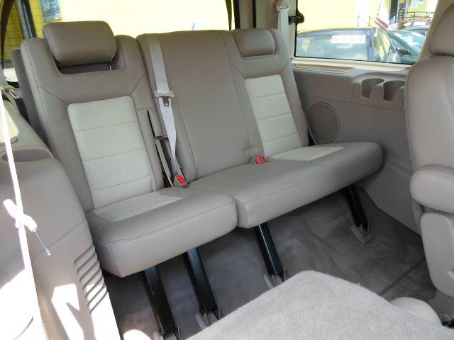 2004 Ford Expedition EX-L 4WD AT