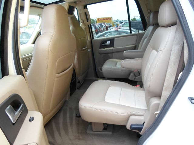 2004 Ford Expedition EX-L 4WD AT