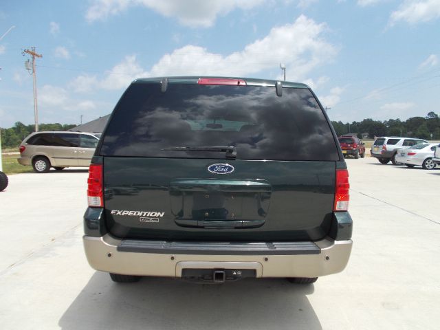 2004 Ford Expedition 2dr HB Man Spec