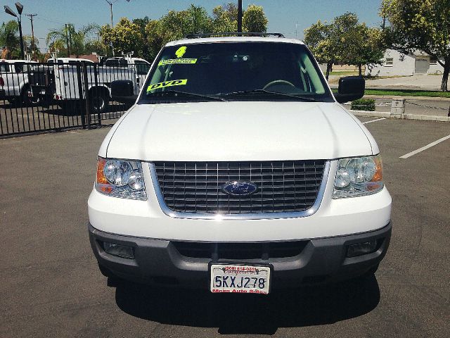 2004 Ford Expedition Touring Sedan