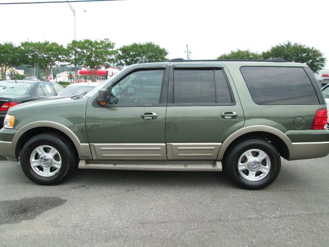 2004 Ford Expedition EX-L 4WD AT
