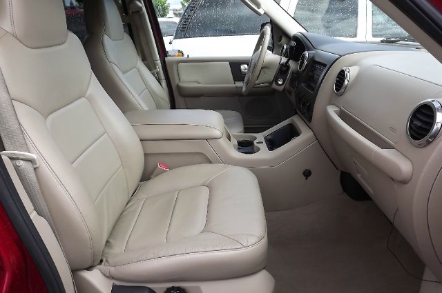 2004 Ford Expedition MOON BOSE Quads