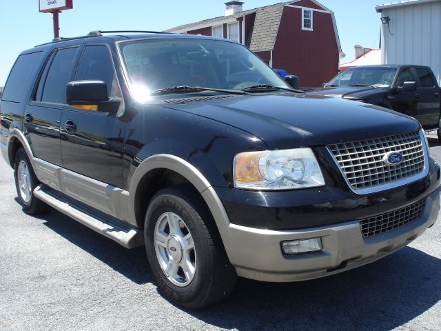 2004 Ford Expedition 2dr HB Man Spec