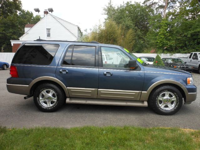 2004 Ford Expedition EX-L 4WD AT