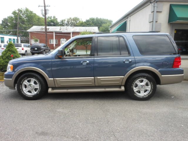 2004 Ford Expedition EX-L 4WD AT