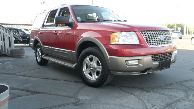 2004 Ford Expedition 2dr HB Man Spec