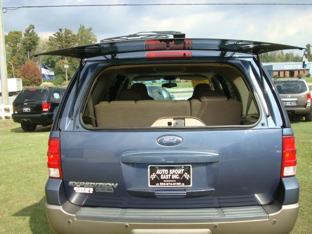2004 Ford Expedition 2dr HB Man Spec