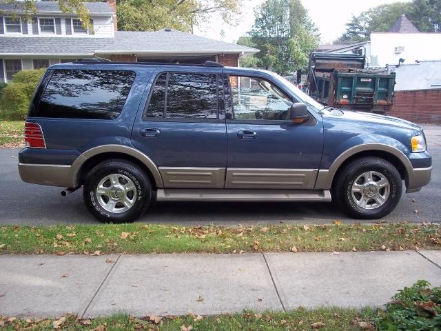 2004 Ford Expedition EX-L 4WD AT