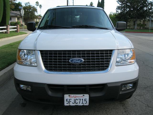 2004 Ford Expedition ESi