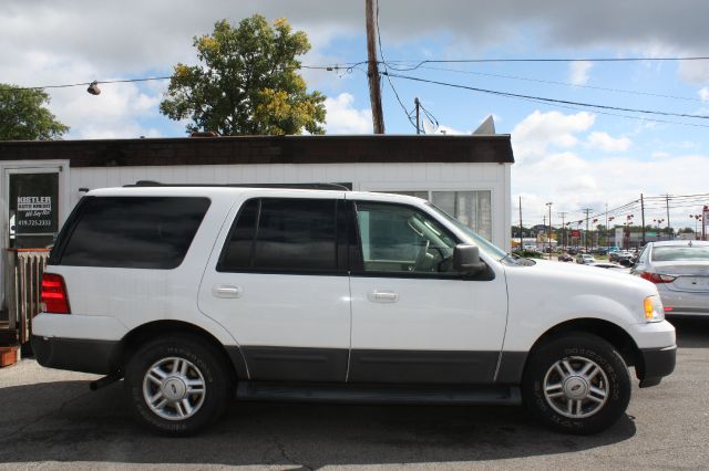 2004 Ford Expedition MOON BOSE Quads