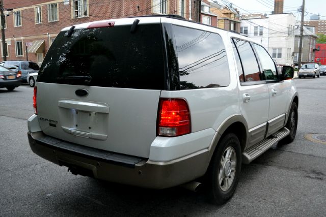 2004 Ford Expedition EX-L 4WD AT