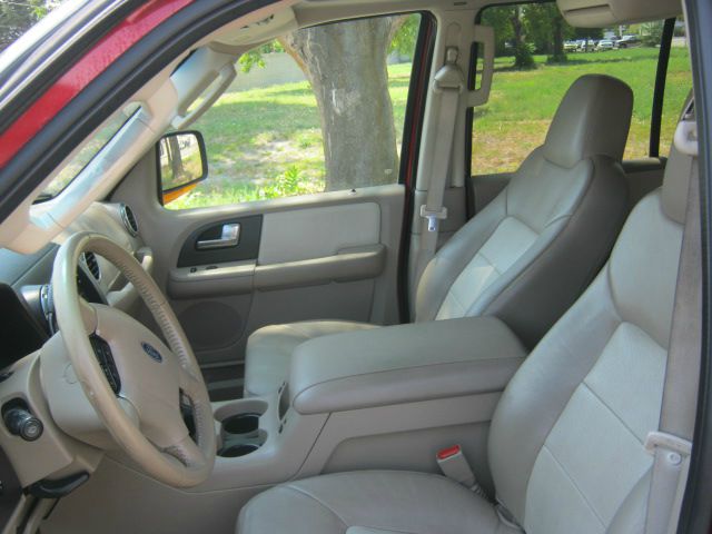 2004 Ford Expedition EX-L 4WD AT