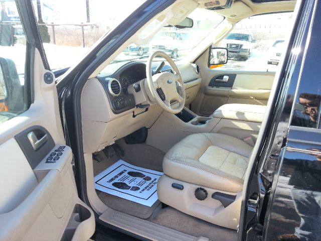 2004 Ford Expedition EX-L 4WD AT